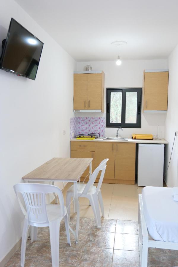 Villa Allkushi Sarandë 外观 照片