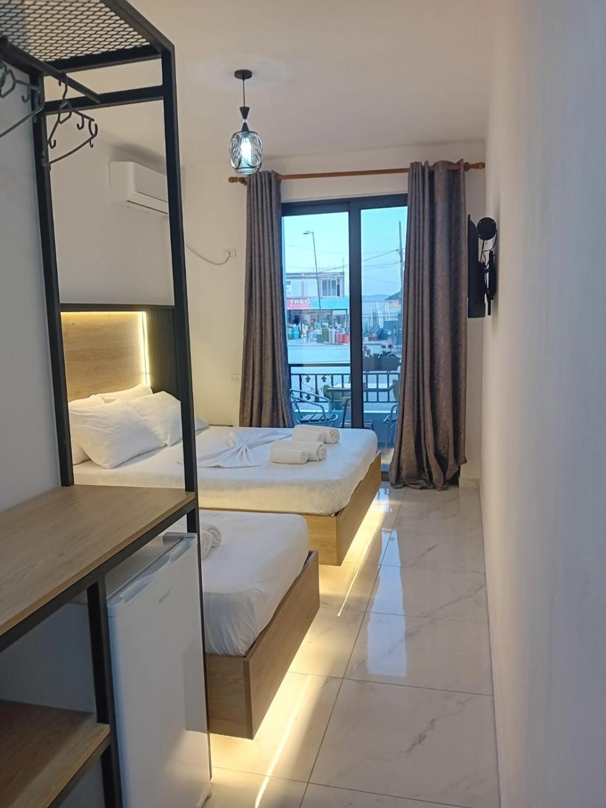 Villa Allkushi Sarandë 外观 照片